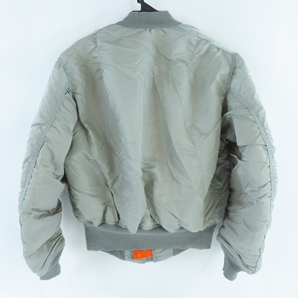 実際に弊社で買取させて頂いたALPHA INDUSTRIES/アルファインダストリーズ フライトジャケット MA-1 グレー/オレンジ MIL-J-82790J/Lの画像 1枚目