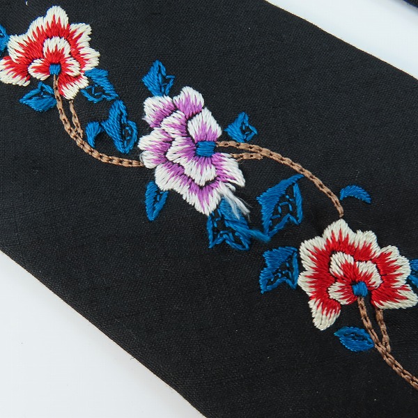 実際に弊社で買取させて頂いたYOHJI YAMAMOTO POUR HOMME/ヨウジヤマモト フラワー刺繍 レーヨン ネクタイの画像 5枚目