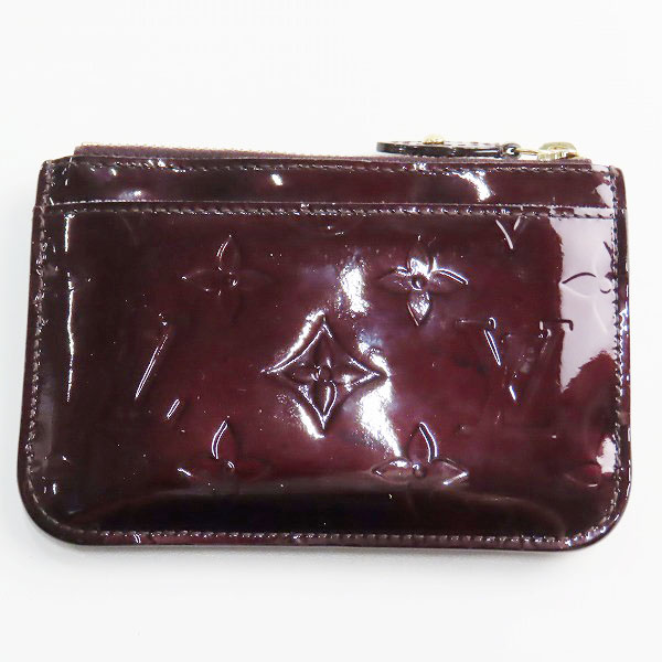実際に弊社で買取させて頂いたLouis vuitton/ルイヴィトン ポシェットクレ 小銭入れ モノグラムヴェルニ パープル M93357の画像 1枚目