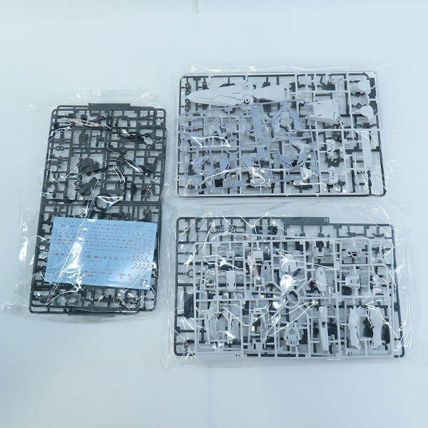 実際に弊社で買取させて頂いた【未組立】BANDAI/バンダイスピリッツ MG 1/100 ナラティブガンダム C装備 Ver.Ka/NT/ガンプラの画像 2枚目