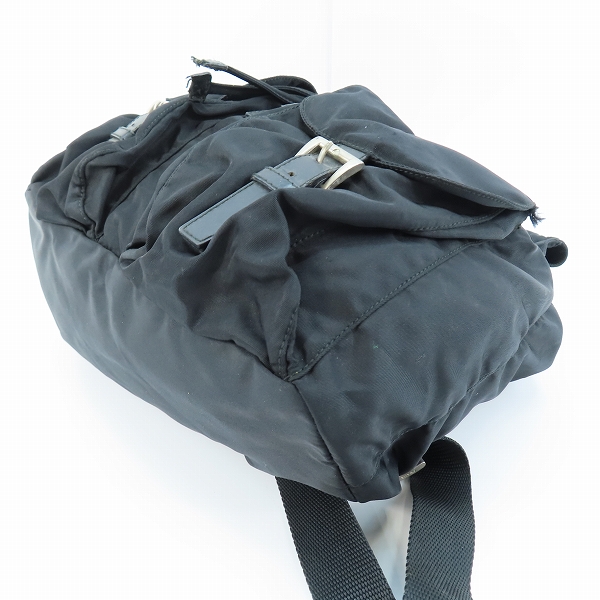 実際に弊社で買取させて頂いた【難有】PRADA/プラダ 三角ロゴプレート ナイロン ミニリュックサックの画像 2枚目