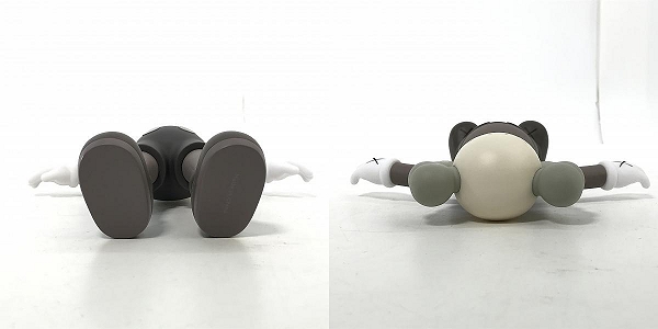 実際に弊社で買取させて頂いたKAWS/カウズ KAWS：HOLIDAY/カウズ：ホリデー KOREA フィギュアの画像 4枚目