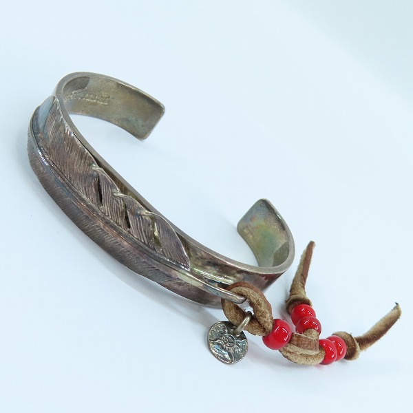 実際に弊社で買取させて頂いたFIRST ARROWS/ファーストアローズ フェザー/メタル付き バングル