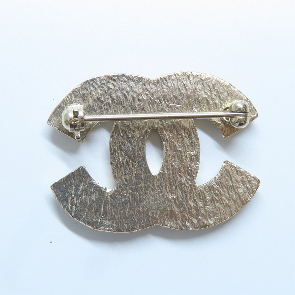 実際に弊社で買取させて頂いたCHANEL/シャネル ココマーク ブローチの画像 1枚目