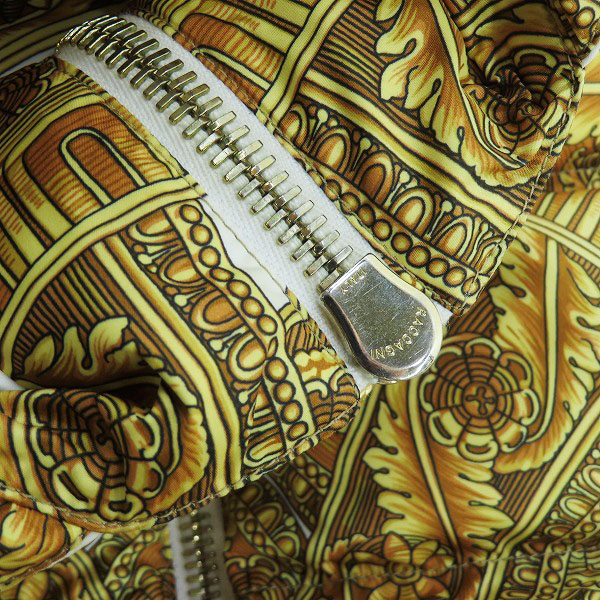 実際に弊社で買取させて頂いた【JPタグ】VERSACE/ヴェルサーチ 13FW バロッコ柄/総柄 ダウンジャケット A67619 A212277 13FW/46の画像 4枚目