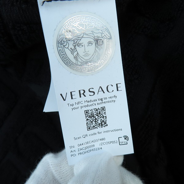 実際に弊社で買取させて頂いた【未使用】VERSACE/ヴェルサーチ バスローブ/ラウンジウェア ZACJ00008-ZCOSP052/Sの画像 3枚目