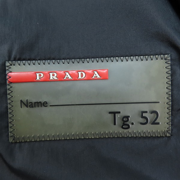 実際に弊社で買取させて頂いた【難有り】PRADA/プラダ ナイロンダウンジャケット SGH654 S142 1G99/52の画像 2枚目