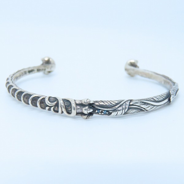 実際に弊社で買取させて頂いた【ギャラ付き】Bloody Mary/ブラッディマリー odyssey/オデッセイ コレクション Halka Bangle/バングル ブルーダイヤ/Mの画像 1枚目