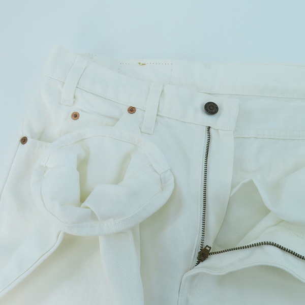 実際に弊社で買取させて頂いたLevis/リーバイス 90s ヴィンテージ  刻印520 オレンジタブ ホワイトデニムパンツ 40505-0251 W32 L32の画像 2枚目