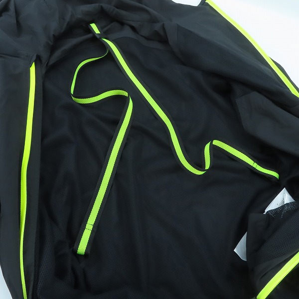 実際に弊社で買取させて頂いたGUCCI/グッチ VIAGGIO/ヴィアッジョ ナイロンジャケット 304834 Z4138/54の画像 2枚目