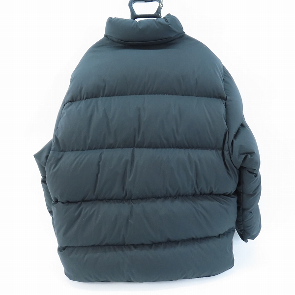 実際に弊社で買取させて頂いたMONCLER/モンクレール ダウンジャケット ブラック G32-003 D90-201/2の画像 1枚目