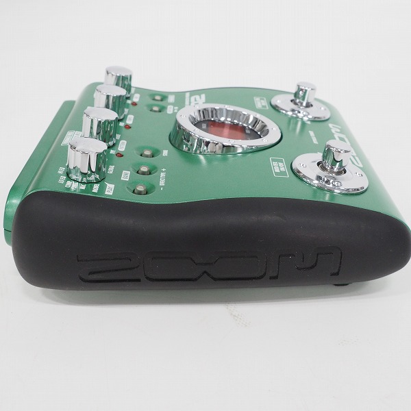 実際に弊社で買取させて頂いたZOOM/ズーム A2 Acoustic Effects Pedal アコースティックギター用 マルチエフェクター【動作確認済】の画像 4枚目