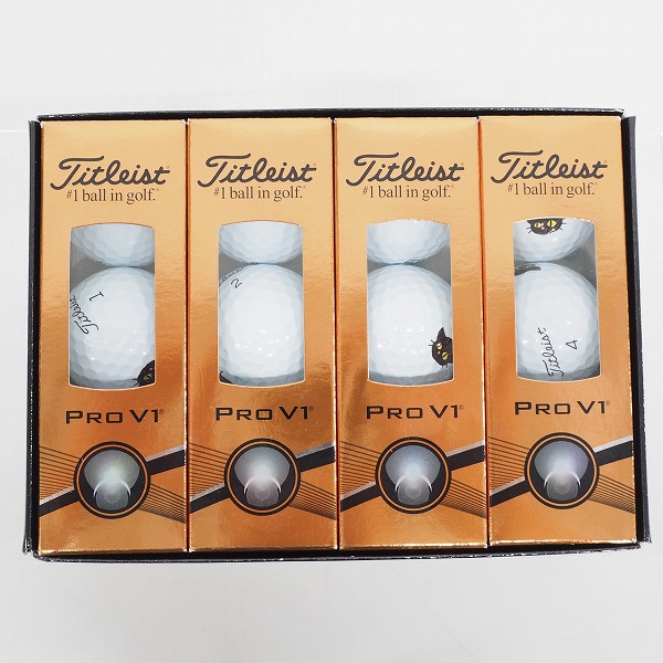 実際に弊社で買取させて頂いた【未使用/オウンネーム】Titleist/タイトリスト PRO V1 ゴルフボール ホワイト 1ダース