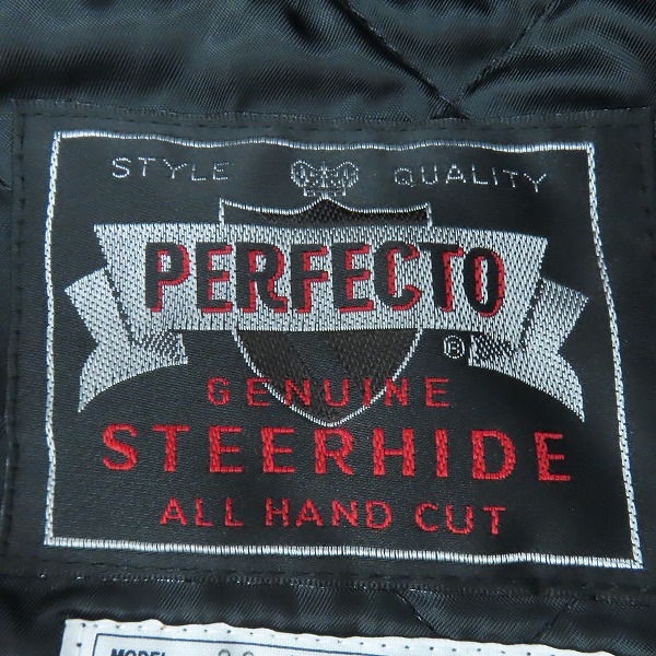 実際に弊社で買取させて頂いたacai×schott/サカイ×ショット 22AW Leather Blouson 2 サカイ ショット ライダース 22-02875M/3の画像 2枚目