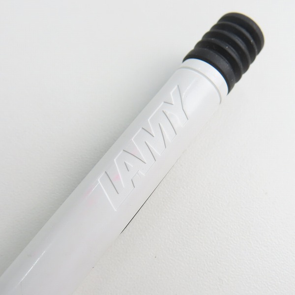 実際に弊社で買取させて頂いたLAMY/ラミー safari/サファリ ボールペン ホワイトの画像 1枚目