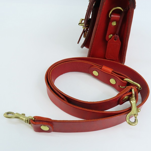 実際に弊社で買取させて頂いたHERZ/ヘルツ 二本ベルトの2wayミニバッグ レザー ハンドバッグ/ショルダーバッグ レッドの画像 8枚目