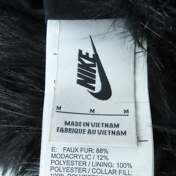 実際に弊社で買取させて頂いたNIKE×AMBUSH/ナイキ×アンブッシュ 18AW リバーシブルフェイクファーコートジャケット AQ9225-010/Mの画像 4枚目