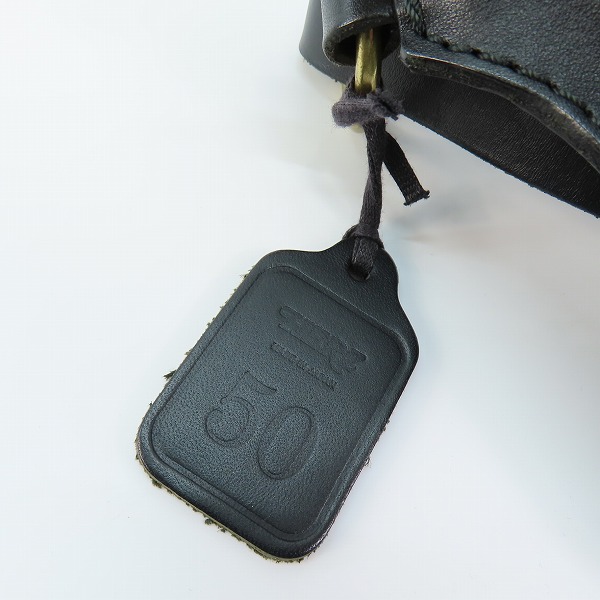 実際に弊社で買取させて頂いたHERZ/ヘルツ 50th 立体マチ レザー ボディバッグ/ウエストバッグ ブラックの画像 6枚目