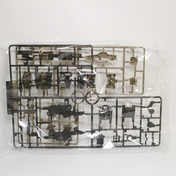 実際に弊社で買取させて頂いた【未組立】BANDAI/バンダイ HG 1/144 ガンダムダブルオーコマンドクアンタ・デザートタイプの画像 3枚目