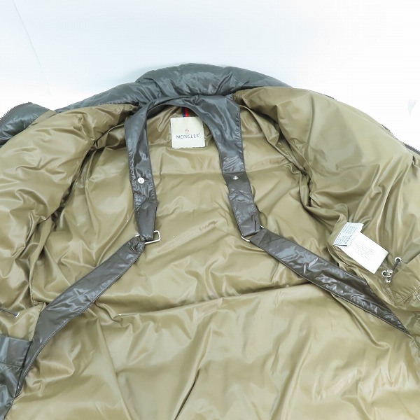 実際に弊社で買取させて頂いた【JPタグ】MONCLER/モンクレール TISSU MATERIAL STOFF ダウンジャケット 44502 91 68950/2の画像 4枚目