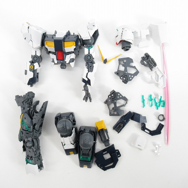 実際に弊社で買取させて頂いた【手付/ジャンク扱い】BANDAI/バンダイスピリッツ MG 1/100 νガンダム/サザビー Ver.Ka 2点セット/ガンプラ/逆襲のシャアの画像 1枚目