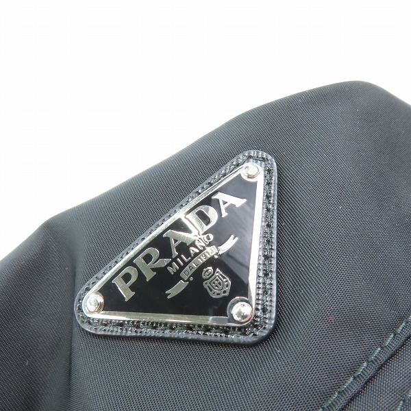 実際に弊社で買取させて頂いたPRADA/プラダ ReNylon バケットハット 三角ロゴ金具プレート 1HC137 2DMI/Mの画像 8枚目