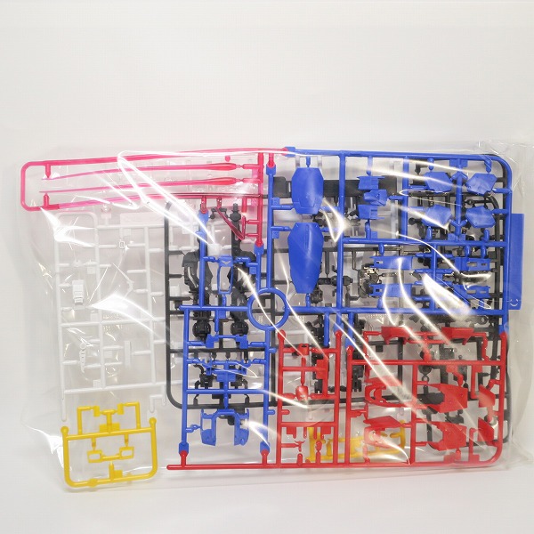 実際に弊社で買取させて頂いた【未組立】BANDAI/バンダイ RG 1/144 ガンダム試作1号機 フルバーニアンの画像 1枚目