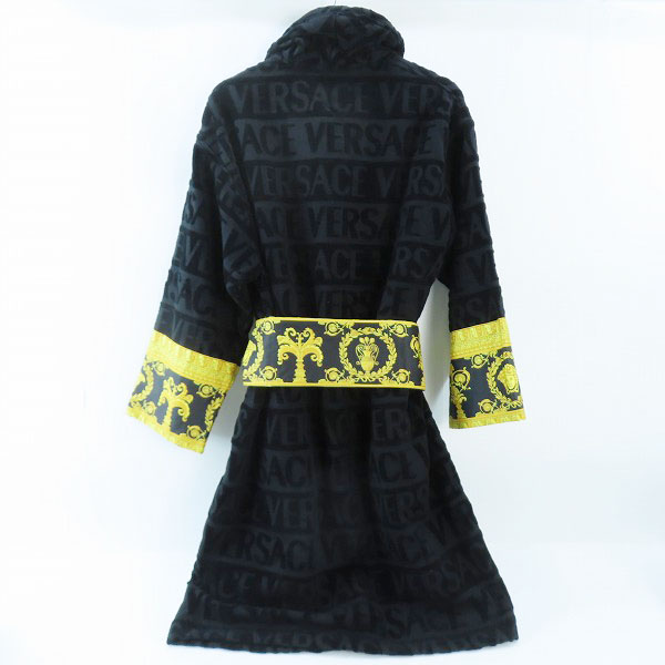実際に弊社で買取させて頂いた【未使用】VERSACE/ヴェルサーチ バスローブ/ラウンジウェア ZACJ00008-ZCOSP052/Sの画像 1枚目