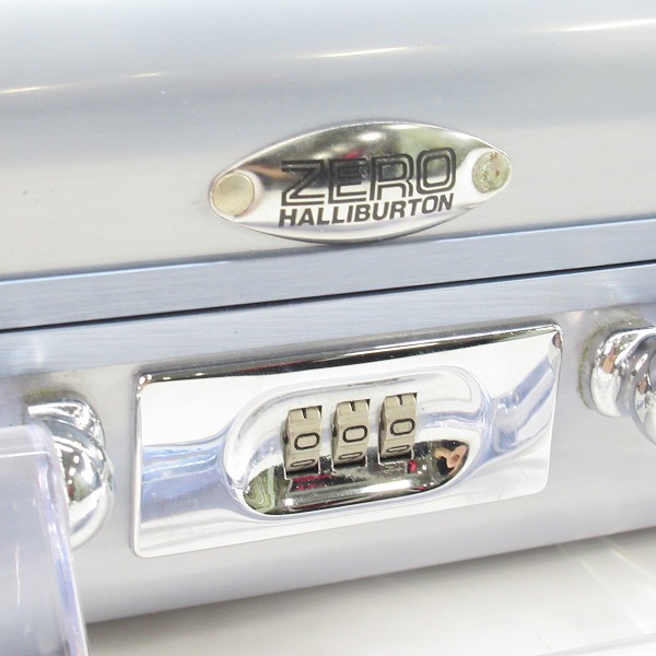 実際に弊社で買取させて頂いたZERO HALLIBURTON/ゼロハリバートン アタッシュケース ブルー系の画像 3枚目