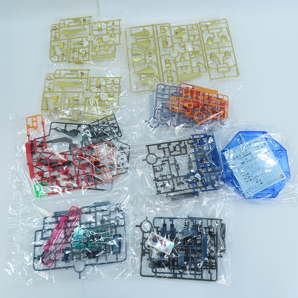 実際に弊社で買取させて頂いた【未組立】BANDAI HG 1/144 ガンダムベース限定 ゼータガンダム/百式/ガンダムMk-Ⅱ セット/グリプス戦役スペシャルカラーの画像 2枚目