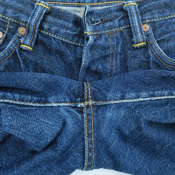 実際に弊社で買取させて頂いたEVISU/エヴィス ホワイト カモメプリント デニムパンツ /32×35の画像 6枚目