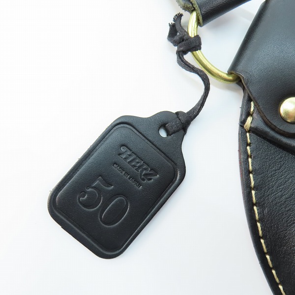 実際に弊社で買取させて頂いたHERZ/ヘルツ 50周年/50th記念 レザー ウエストバッグ ブラック×レッドの画像 8枚目