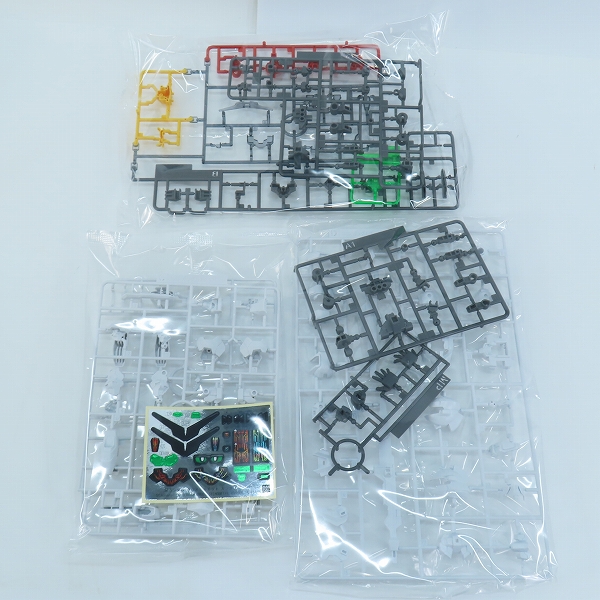 実際に弊社で買取させて頂いた【未組立】BANDAI SDCS ガンダムキャリバーン/マイティーストライクフリーダム/SDW HEROES 隠密ガンダムエアリアル 3点セットの画像 5枚目