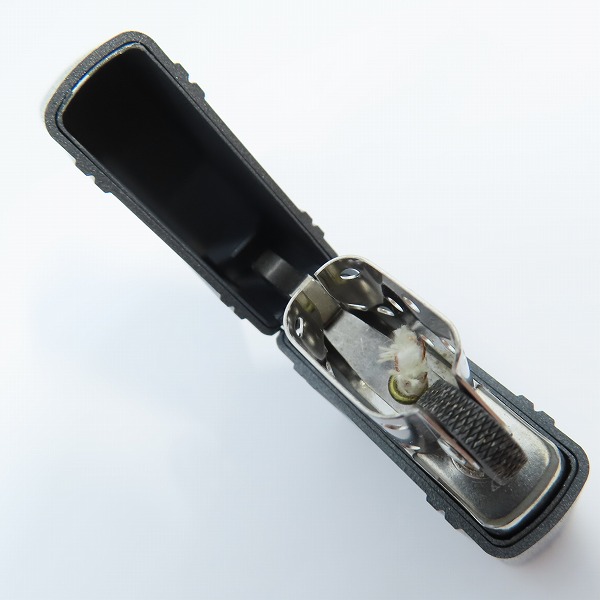 実際に弊社で買取させて頂いたZIPPO/ジッポー ZERO HALLIBURTON/ゼロハリバートン  2002年製の画像 4枚目