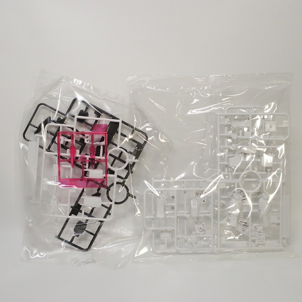 実際に弊社で買取させて頂いた【未組立】BANDAI/バンダイ HG 1/144 ジム・ガードカスタムの画像 4枚目