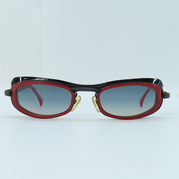 実際に弊社で買取させて頂いたalain mikli/アランミクリ フード付き サングラス/アイウェア 5018