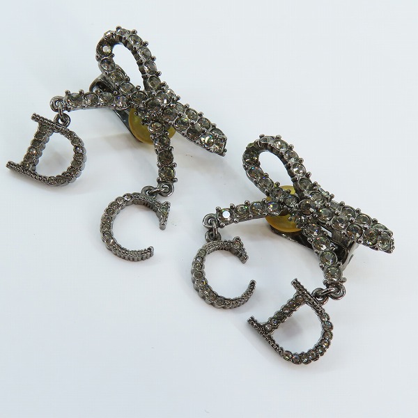 実際に弊社で買取させて頂いたChristian Dior/クリスチャンディオール リボン/ロゴ イヤリング/両耳