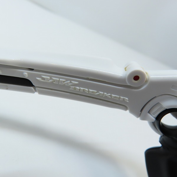 実際に弊社で買取させて頂いたOAKLEY/オークリー JAWBREAKER/ジョーブレイカー サングラス/アイウェア OO9270-04の画像 4枚目