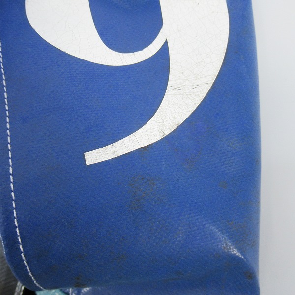 実際に弊社で買取させて頂いたCOMME des GARCONS×FREITAG/コムデギャルソン×フライターグ 再解釈メッセンジャーバッグ ショルダーバッグの画像 8枚目