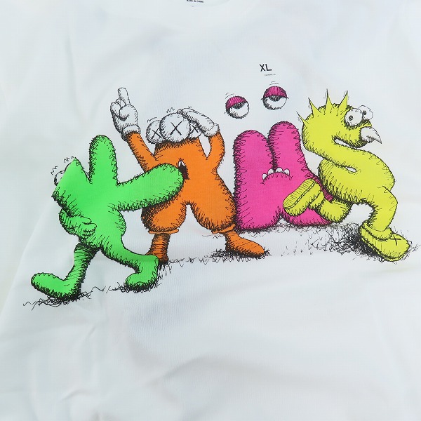 実際に弊社で買取させて頂いた【未使用】UNIQLO×KAWS/ユニクロ×カウズ キャラデザイン Tシャツ /XLの画像 5枚目