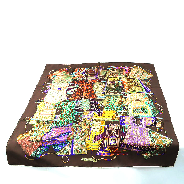 実際に弊社で買取させて頂いたHERMES/エルメス カレ90  Voyage en Etoffes 世界の布地を巡る旅 シルク大判スカーフ