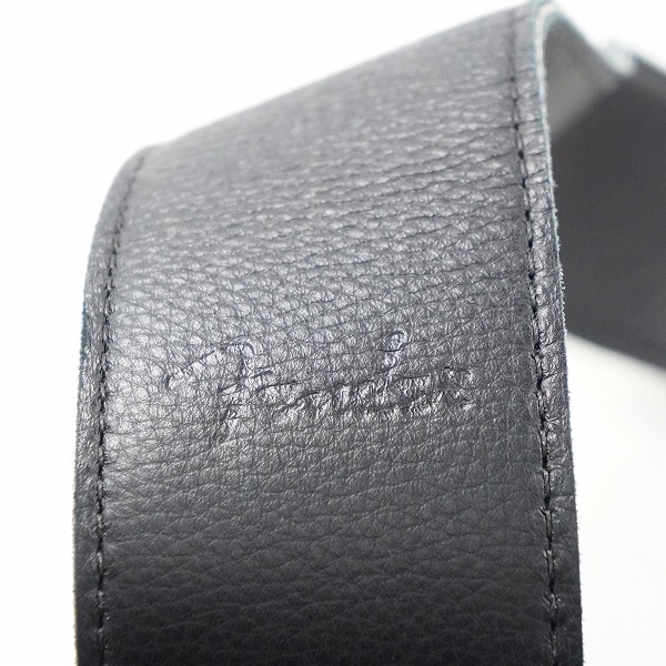 実際に弊社で買取させて頂いたFender/フェンダー レザー調 ギターストラップ ベースストラップ ブラックの画像 4枚目