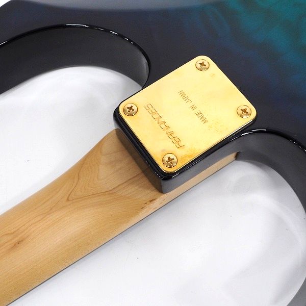 実際に弊社で買取させて頂いた★FERNANDES/フェルナンデス 型番不明 ストラトシェイプSSH エレキギター 日本製 ソフトケース付の画像 8枚目