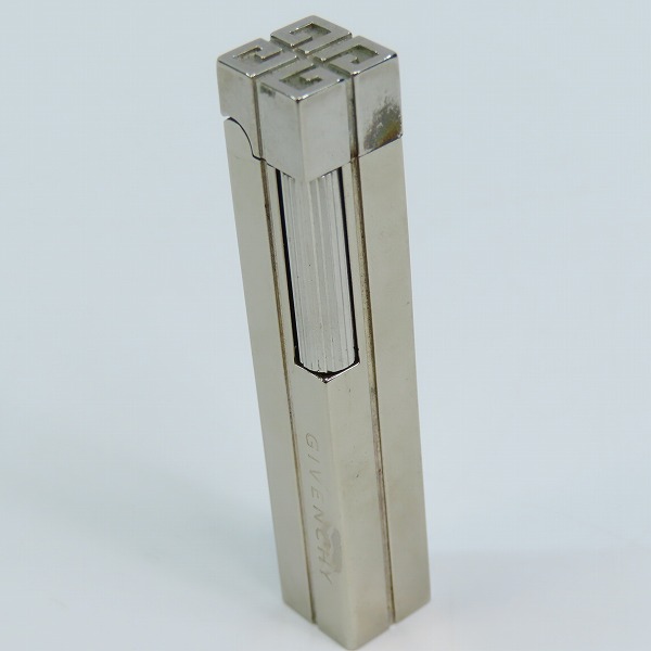 実際に弊社で買取させて頂いたGIVENCHY/ジバンシィ スクエア型 ライターの画像 3枚目