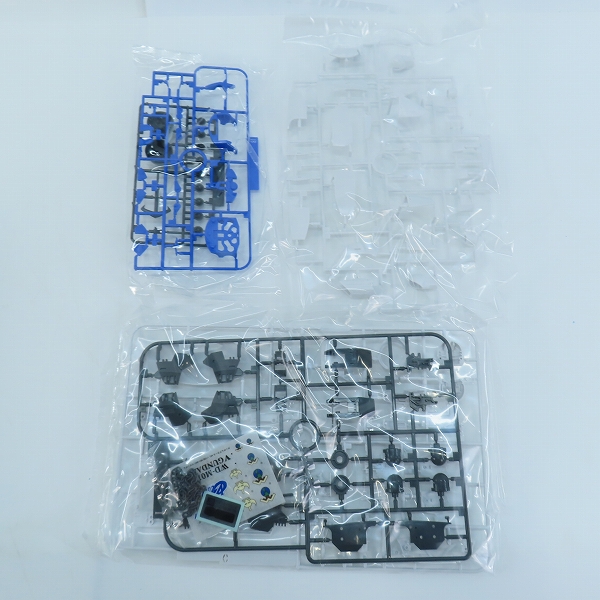 実際に弊社で買取させて頂いた【未組立】BANDAI/バンダイスピリッツ MG 1/100 ターンエーガンダム/∀/ガンプラの画像 2枚目