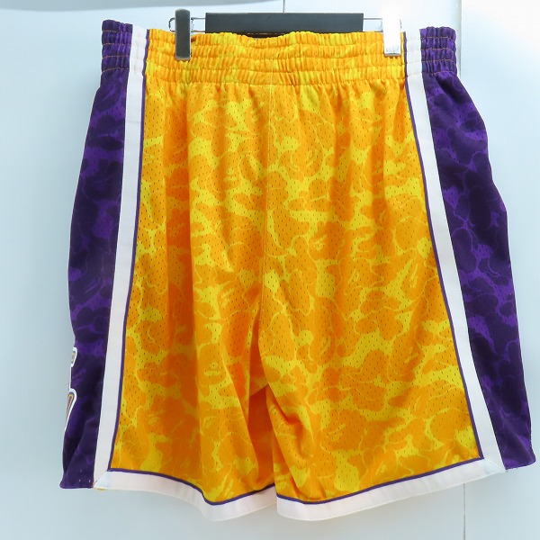 実際に弊社で買取させて頂いたA BATHING APE×mitchell&ness/アベイシングエイプ×ミッチェル＆ネス LOS ANGELES LAKERS JERSEY ショーツ/2XLの画像 1枚目