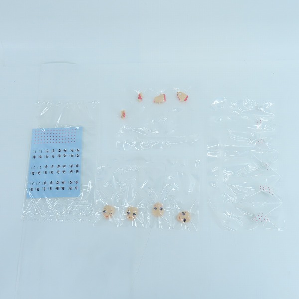 実際に弊社で買取させて頂いた【未組立】コトブキヤ 創彩少女庭園 結城まどか 水着 1/10の画像 2枚目