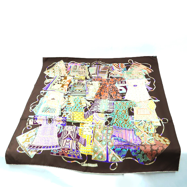 実際に弊社で買取させて頂いたHERMES/エルメス カレ90  Voyage en Etoffes 世界の布地を巡る旅 シルク大判スカーフの画像 1枚目