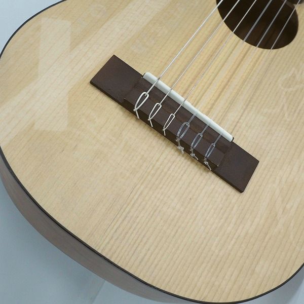 実際に弊社で買取させて頂いたYAMAHA/ヤマハ GL-1/GL1 Guitalele/ギタレレ コンパクトボディ ナイロン弦ギター ソフトケース付の画像 6枚目