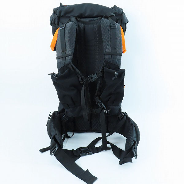 実際に弊社で買取させて頂いたMYSTERY RANCH/ミステリーランチ BRIDGER 35/ブリッジャー35 バックパック ブラックの画像 1枚目